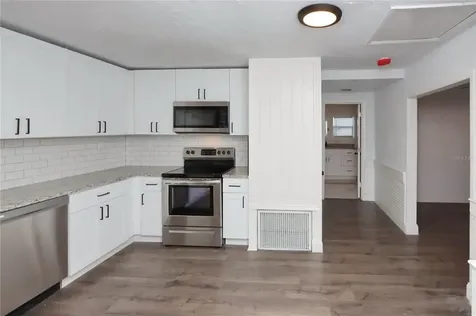 2007 E Seward Street Tampa FL 33604