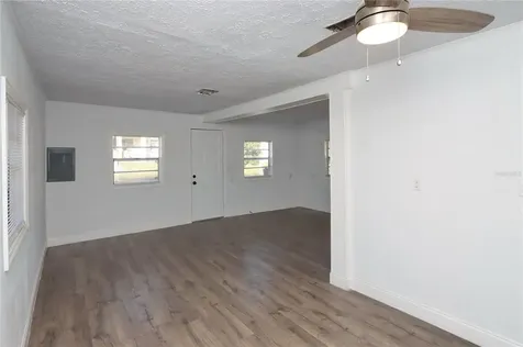 2007 E Seward Street Tampa FL 33604