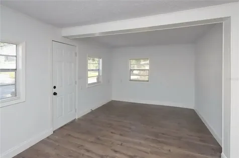 2007 E Seward Street Tampa FL 33604