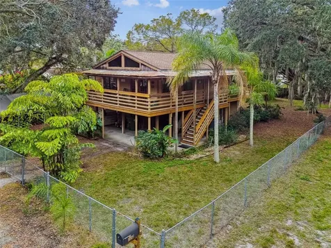 11326 Murray Avenue Largo FL 33778