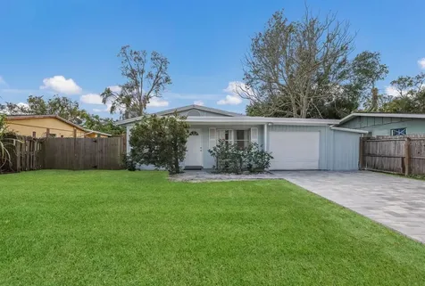 2616 Grand Cayman Street Sarasota FL 34231
