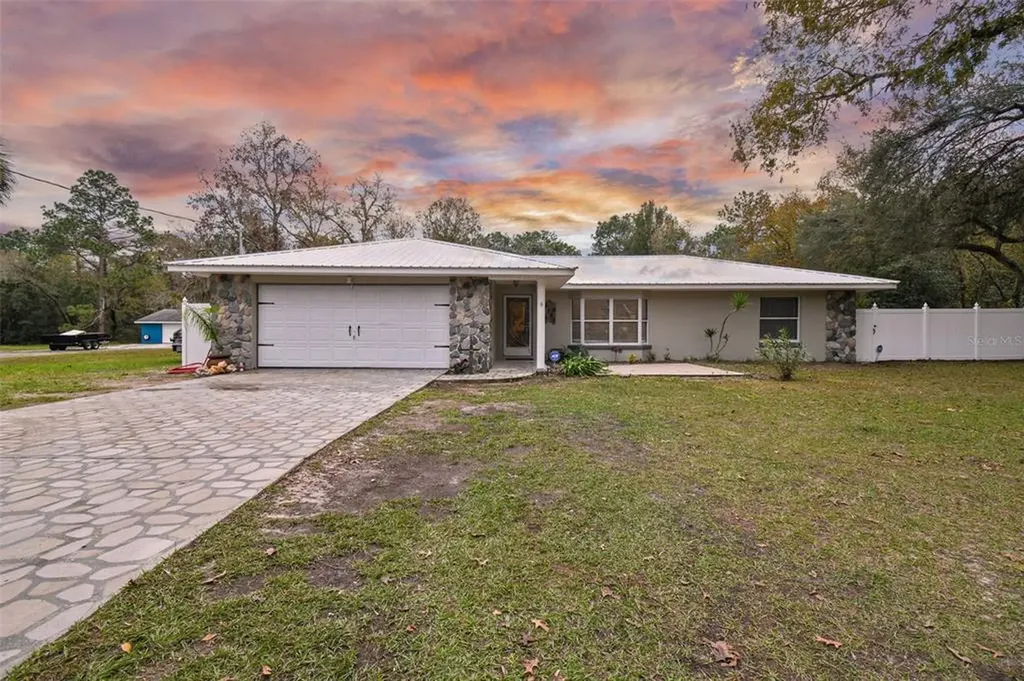 6740 W Country Club Drive Homosassa FL 34448
