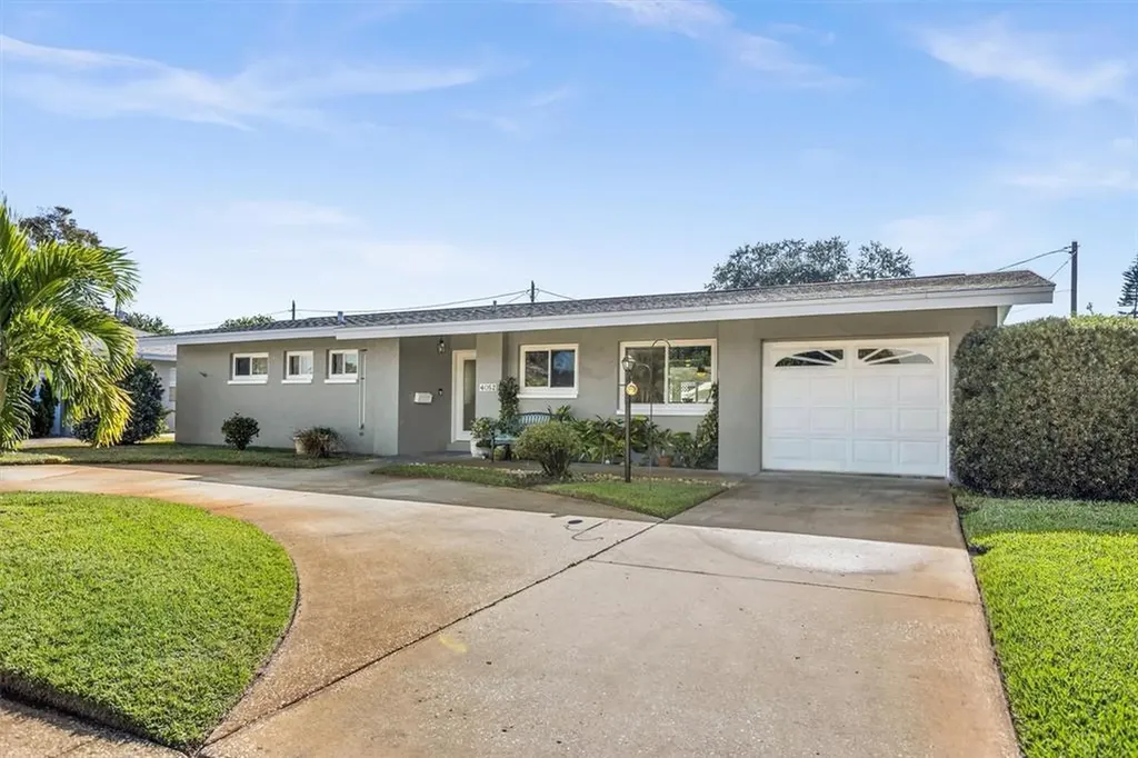 4052 22nd Avenue N St Petersburg FL 33713