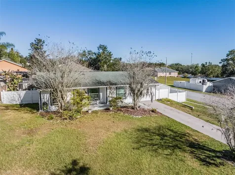 37033 Highlands Court Dade City FL 33523