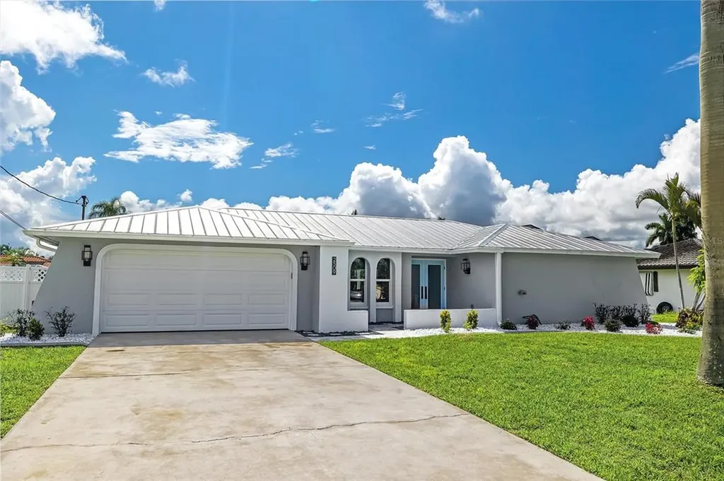 2509 SE 23rd Avenue Cape Coral FL 33904