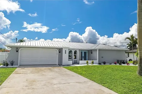 2509 SE 23rd Avenue Cape Coral FL 33904