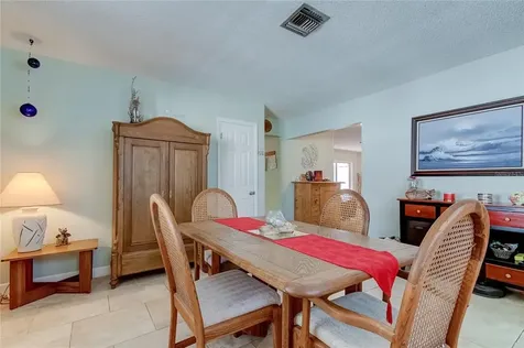 5649 Harding Boulevard NE St Petersburg FL 33703