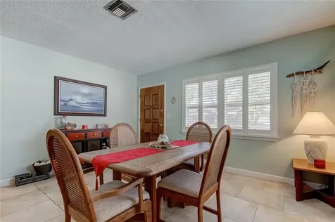 5649 Harding Boulevard NE St Petersburg FL 33703