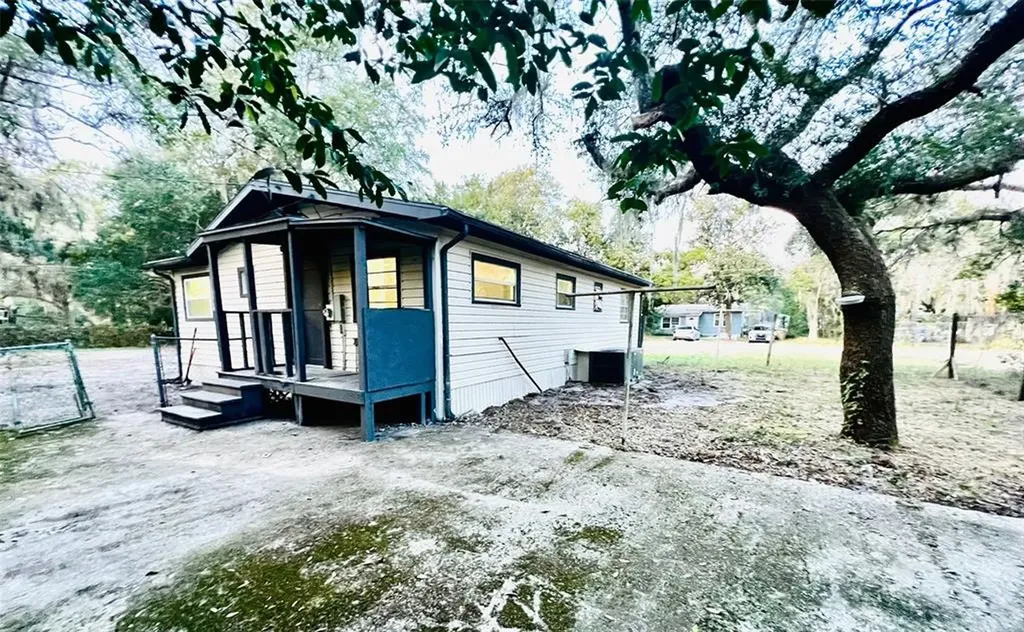 33140 Melrose Avenue Leesburg FL 34788