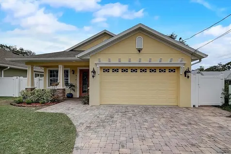 814 W Country Club Drive Tampa FL 33612