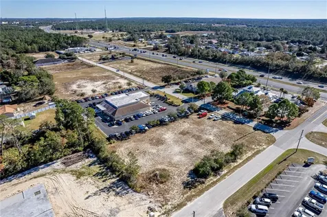 10201 Yale Avenue Weeki Wachee FL 34613