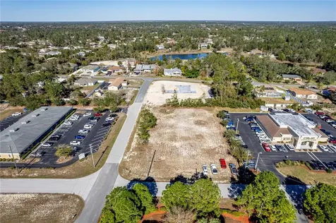 10201 Yale Avenue Weeki Wachee FL 34613