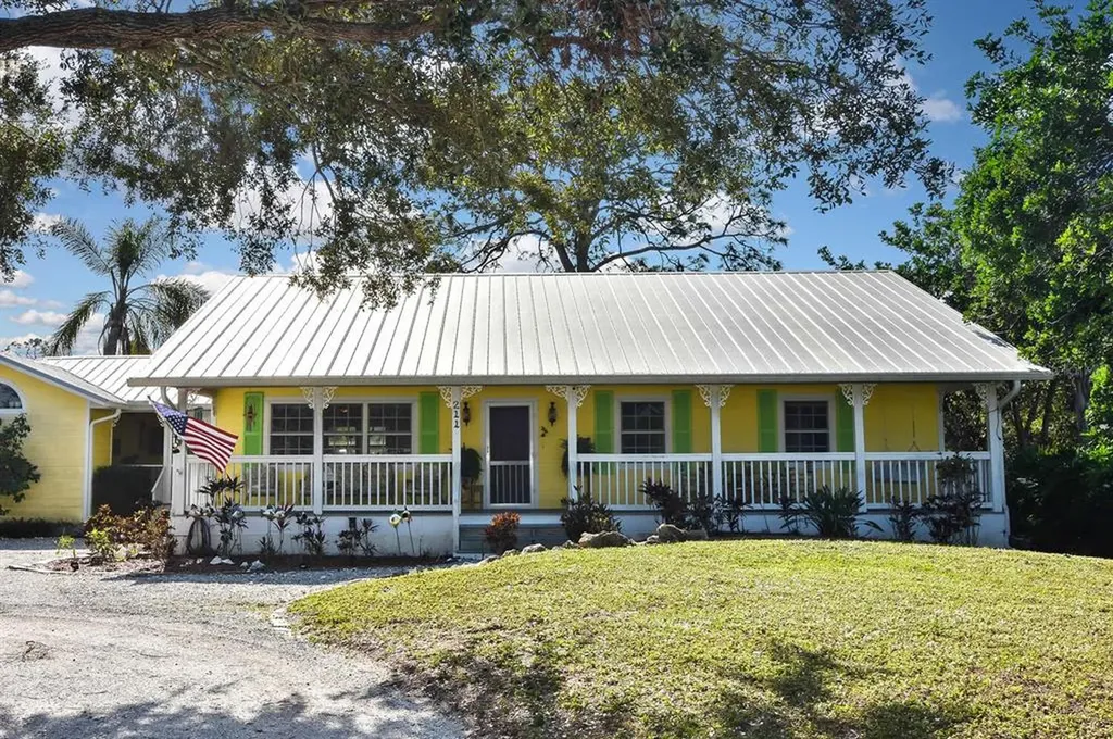 211 Roberts Road Nokomis FL 34275