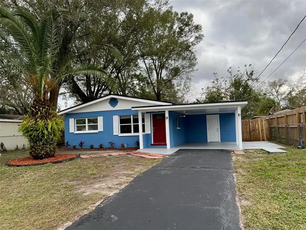 2409 N Ramona Circle Tampa FL 33612