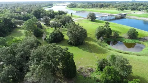 9358 Harney Road Thonotosassa FL 33592