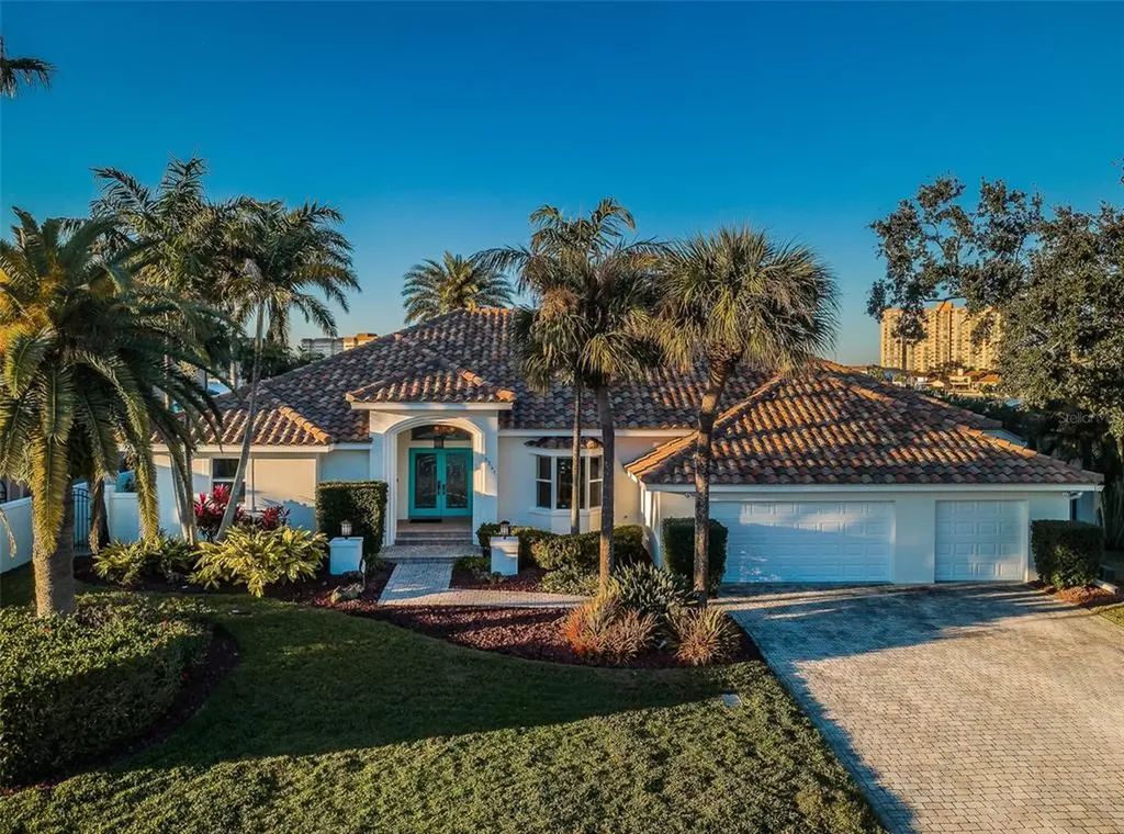 5241 61st Avenue S St Petersburg FL 33715