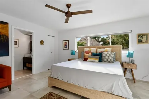 4149 38th Street S St Petersburg FL 33711