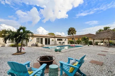 4149 38th Street S St Petersburg FL 33711