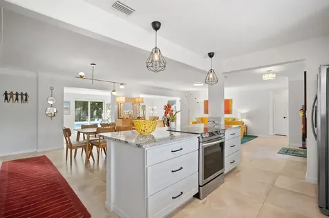 4149 38th Street S St Petersburg FL 33711