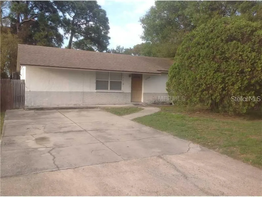 2745 25th Street Sarasota FL 34234