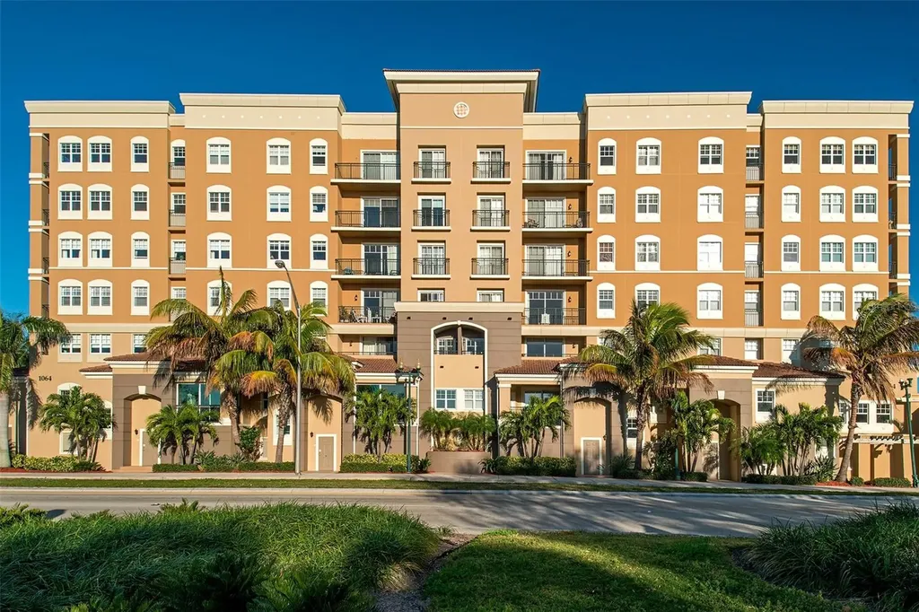 1064 N Tamiami Trail Sarasota FL 34236