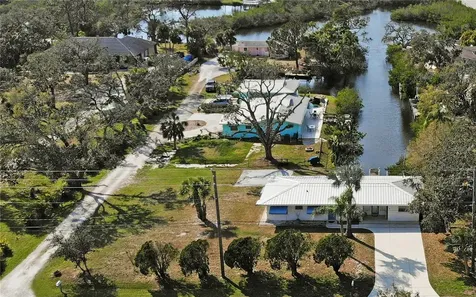 20 S Oxford Drive Englewood FL 34223