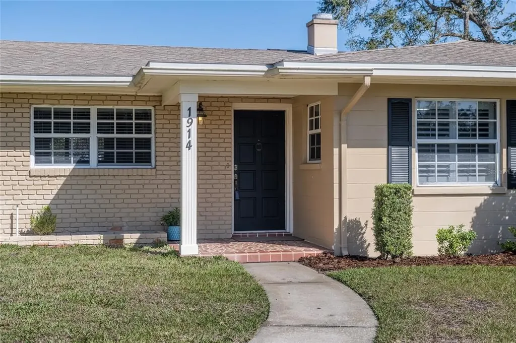 1914 Del Crest Place Lakeland FL 33803