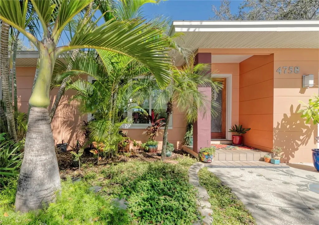 4758 Baywood Point Drive S Gulfport FL 33711