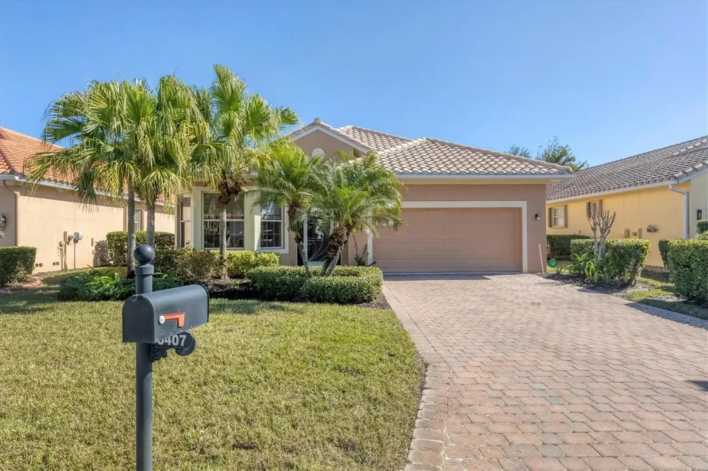 6407 43rd Court E Sarasota FL 34243