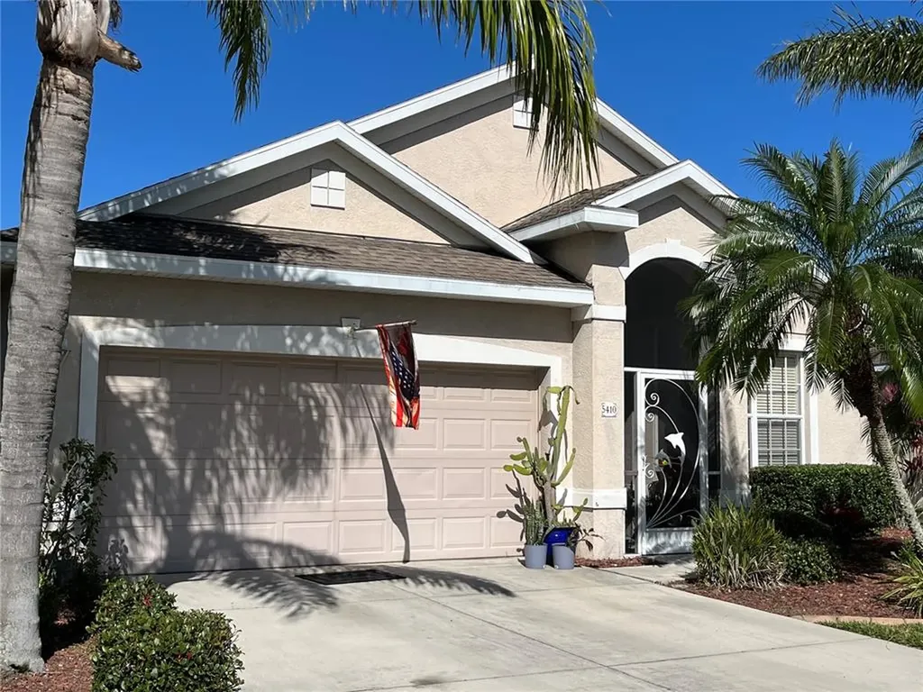 5410 Lakehurst Court Palmetto FL 34221