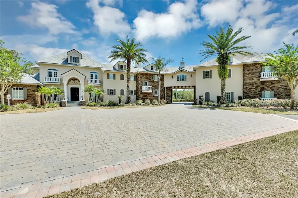 2109 Grand Avenue Deland FL 32720