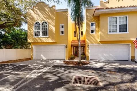 3328 Las Campos Place Tampa FL 33611