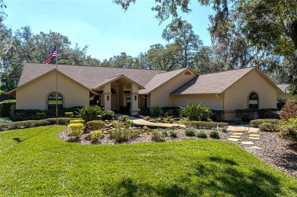 707 Centerbrook Drive Brandon FL 33511