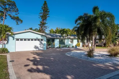 1316 Robin Road S St Petersburg FL 33707