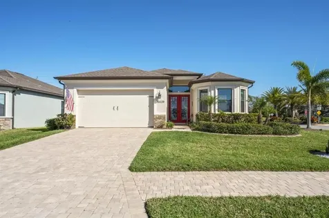 6639 35th Court E Sarasota FL 34243