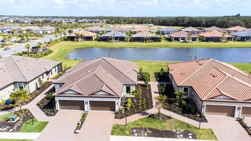10453 Morning Mist Lane Sarasota FL 34241