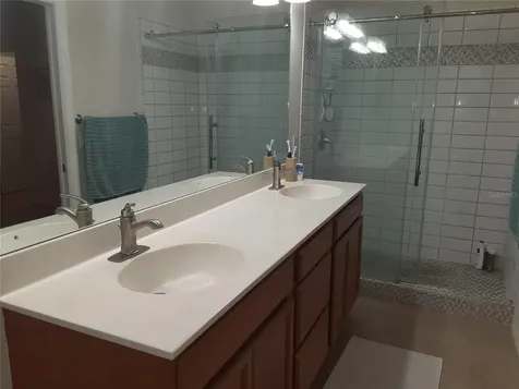 3716 82nd Avenue Circle E Sarasota FL 34243