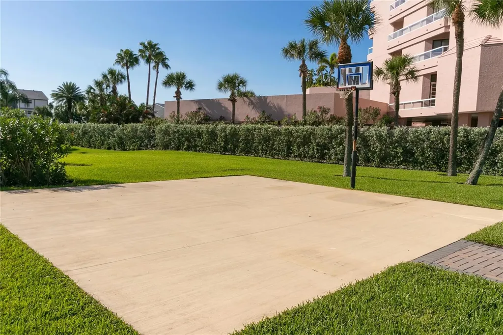 1290 Gulf Boulevard Clearwater FL 33767