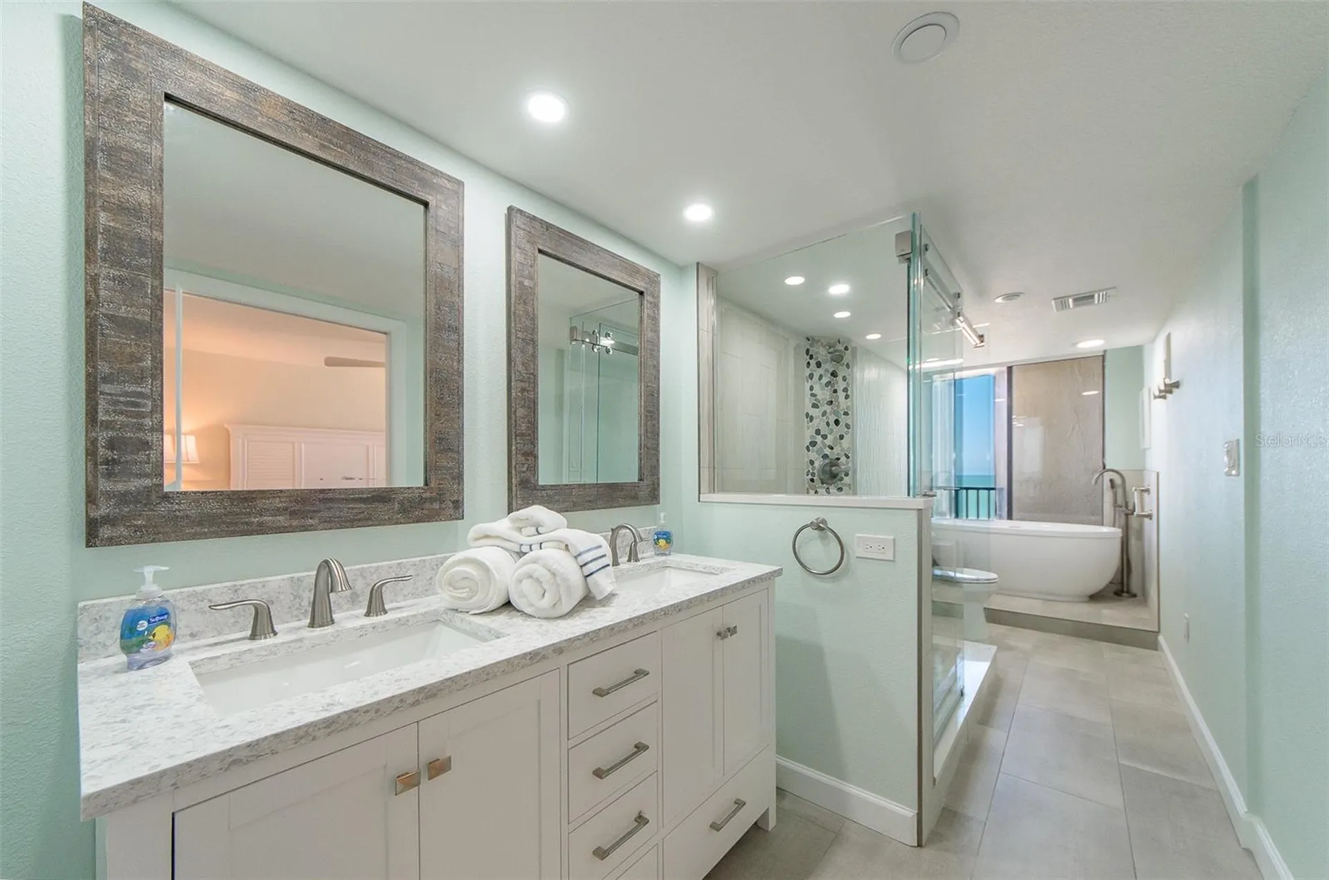 1290 Gulf Boulevard Clearwater FL 33767