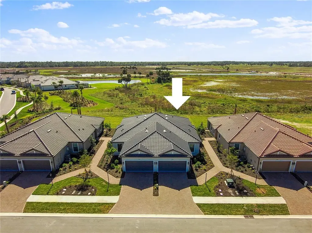 10012 Morning Mist Lane Sarasota FL 34241