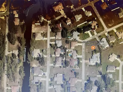 807 SW 14th Place Cape Coral FL 33991