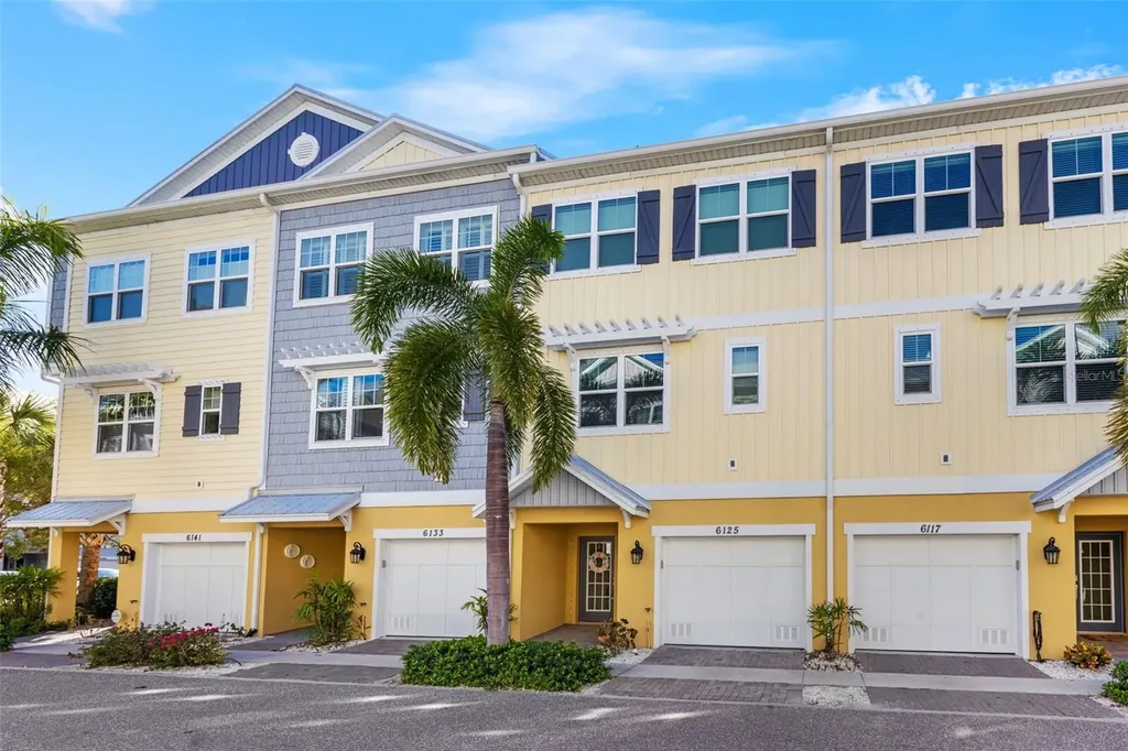 6125 Marina Cove Way S St Petersburg FL 33712
