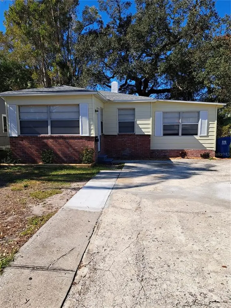 1839 28th Street S St Petersburg FL 33712