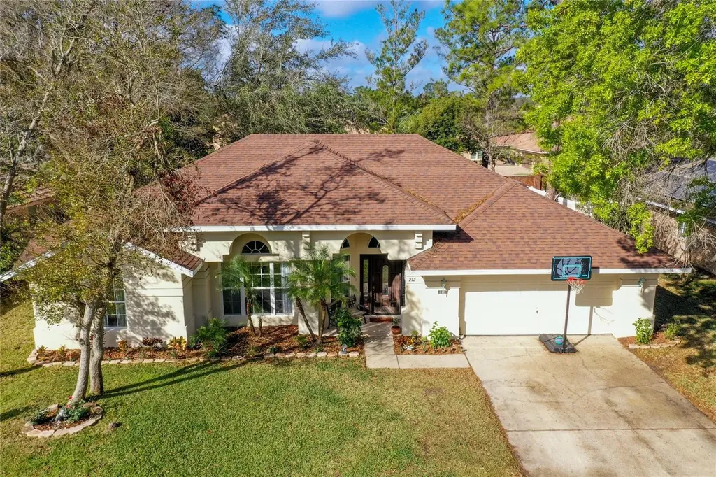 212 Birdiewood Court Debary FL 32713