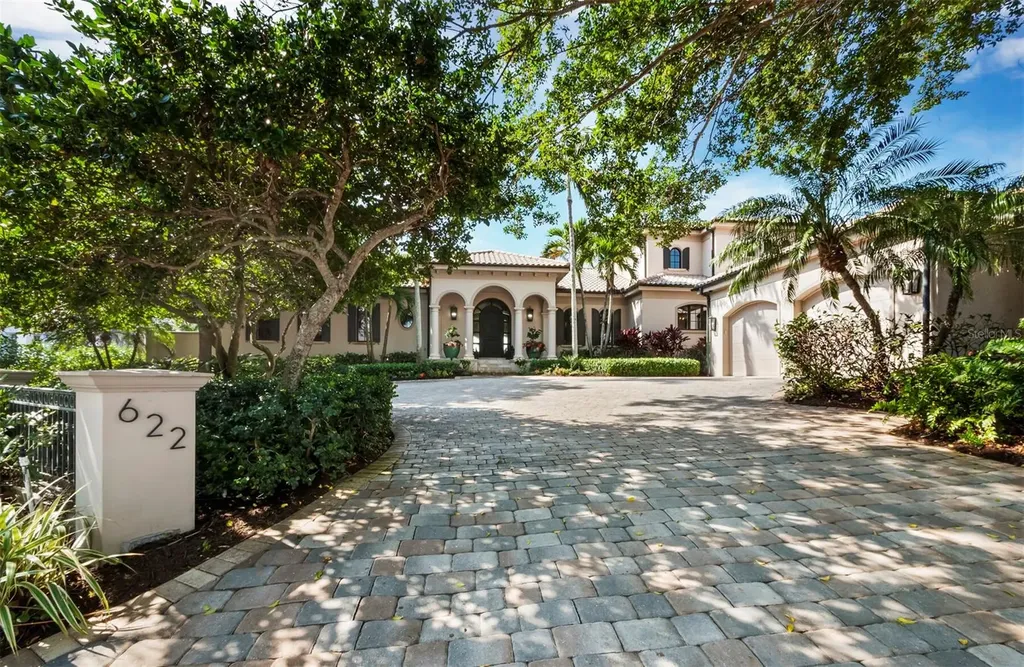 622 S Owl Drive Sarasota FL 34236