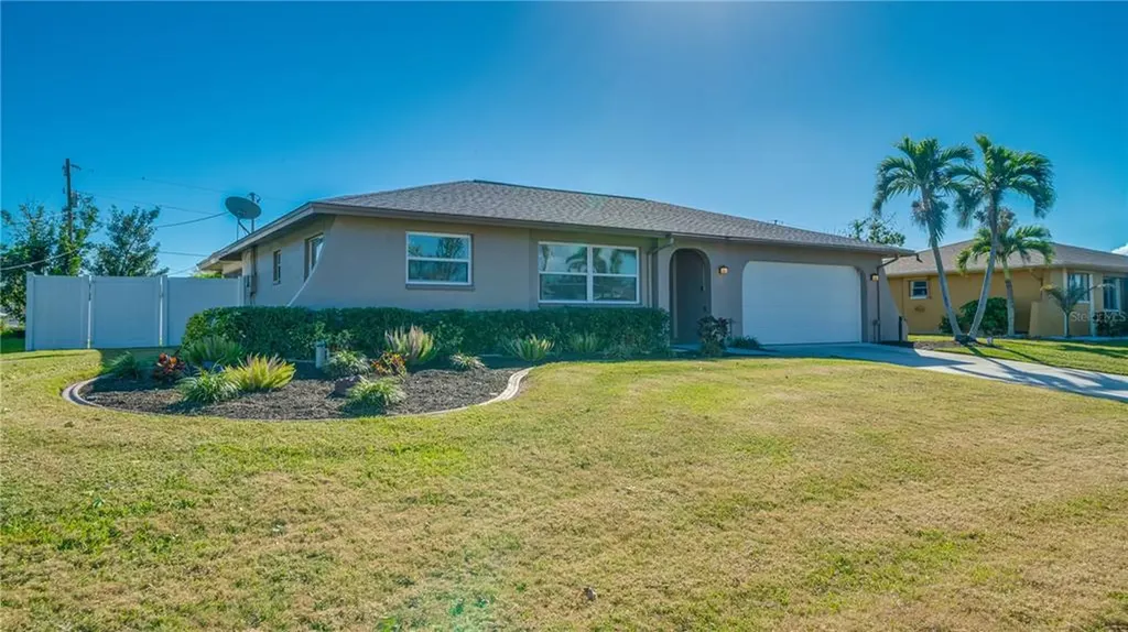 924 SE 21st Terrace Cape Coral FL 33990