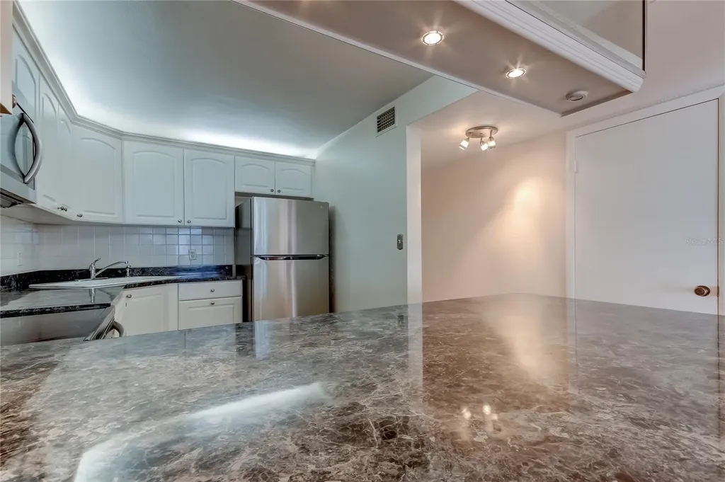 51 Island Way Clearwater Beach FL 33767