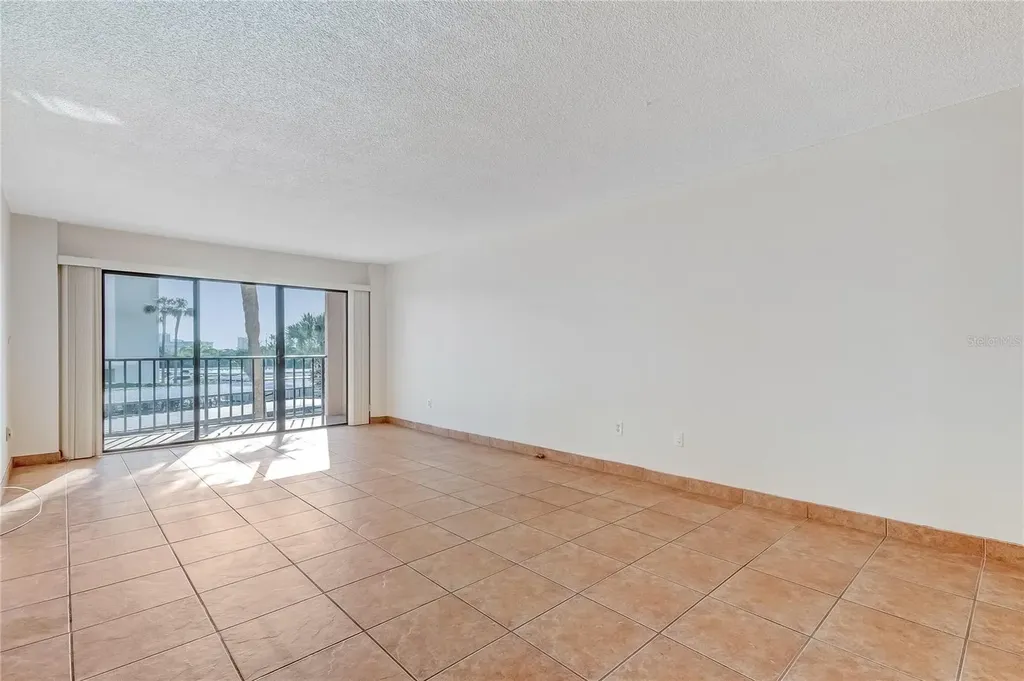 51 Island Way Clearwater Beach FL 33767