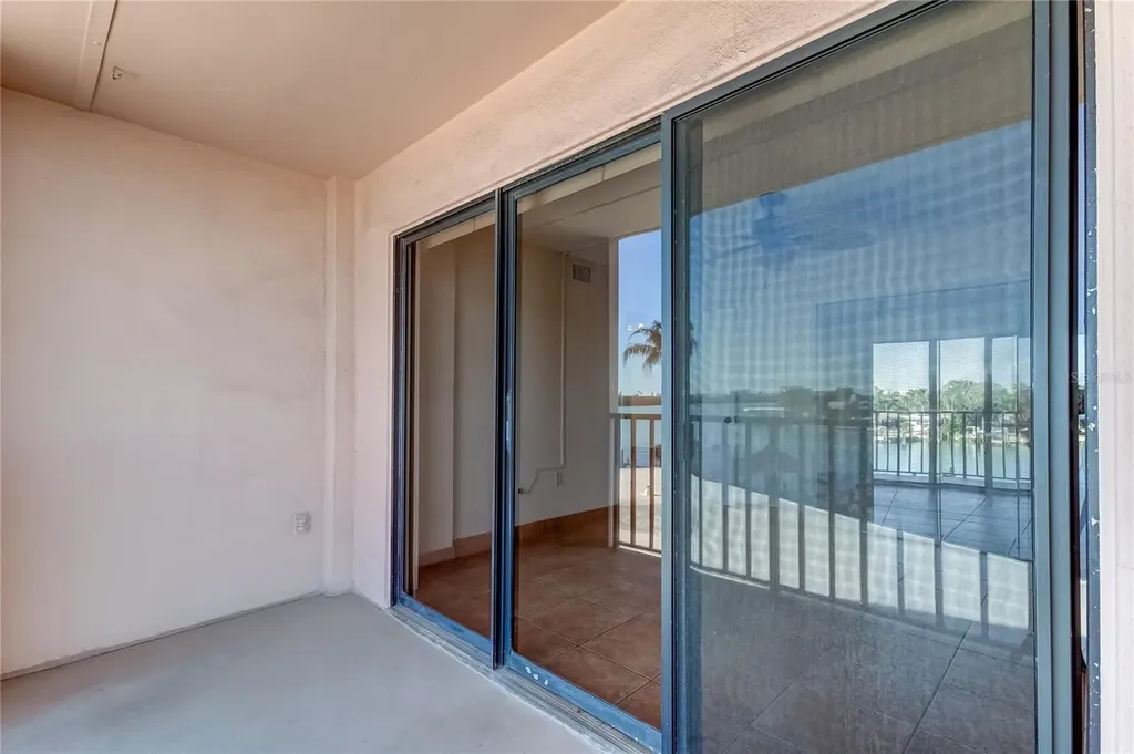 51 Island Way Clearwater Beach FL 33767