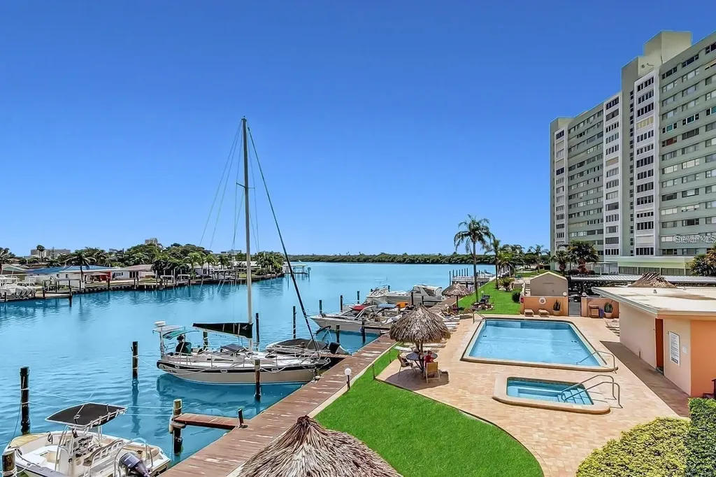 51 Island Way Clearwater Beach FL 33767